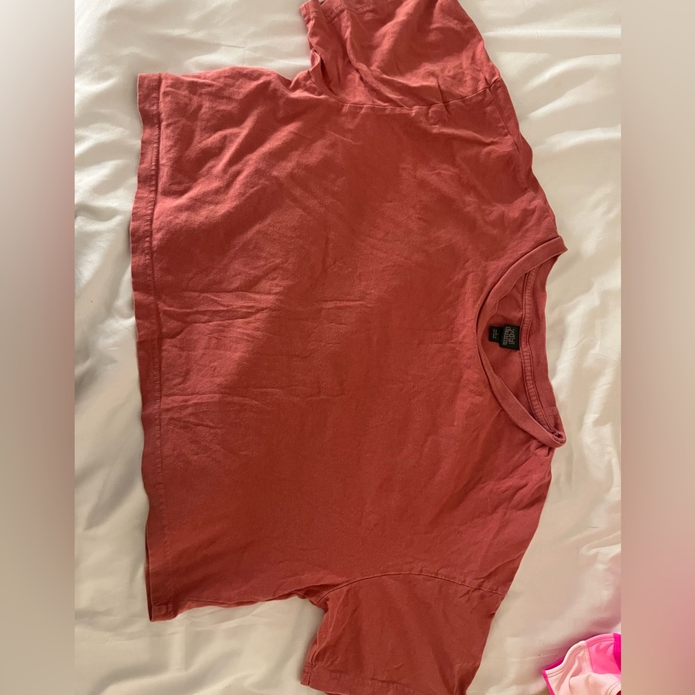 cropped basic tee shirt